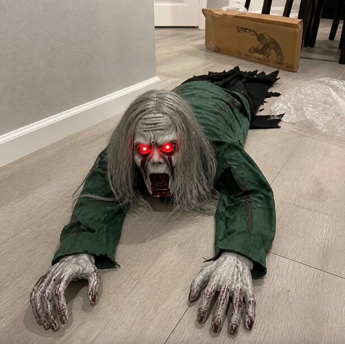 Dreadcrawl™ - Animated Horror Prop 1