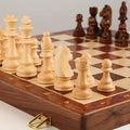 Schachspiel aus Massivholz