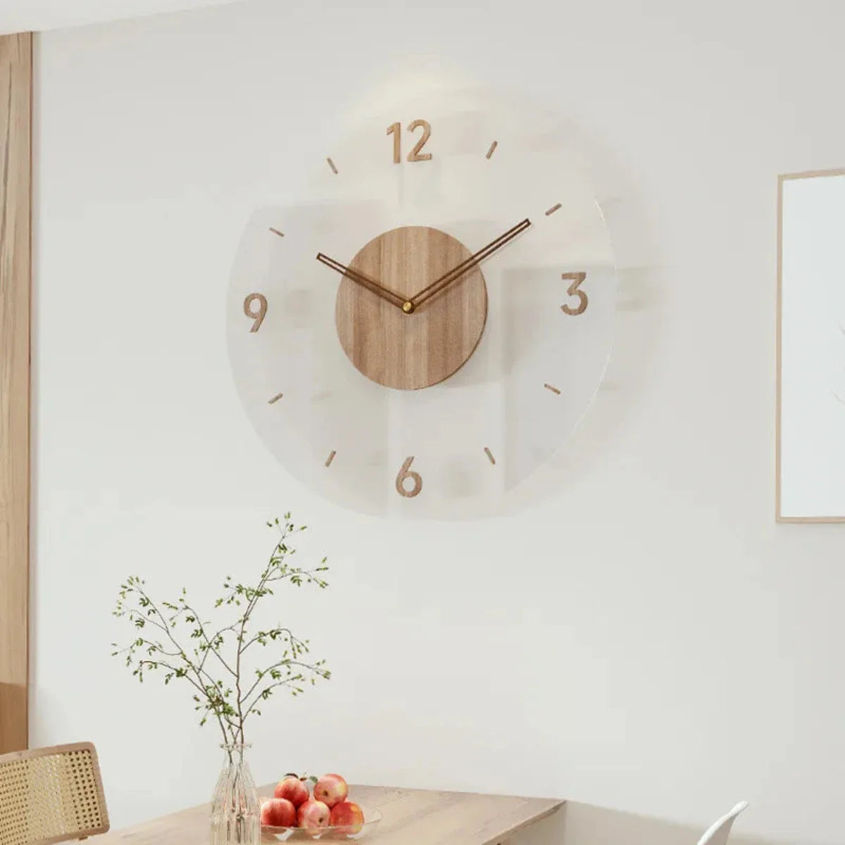 Skandinavische Wanduhr 30 cm aus Buchenholz und Glas, geräuschloses Quarzwerk 12