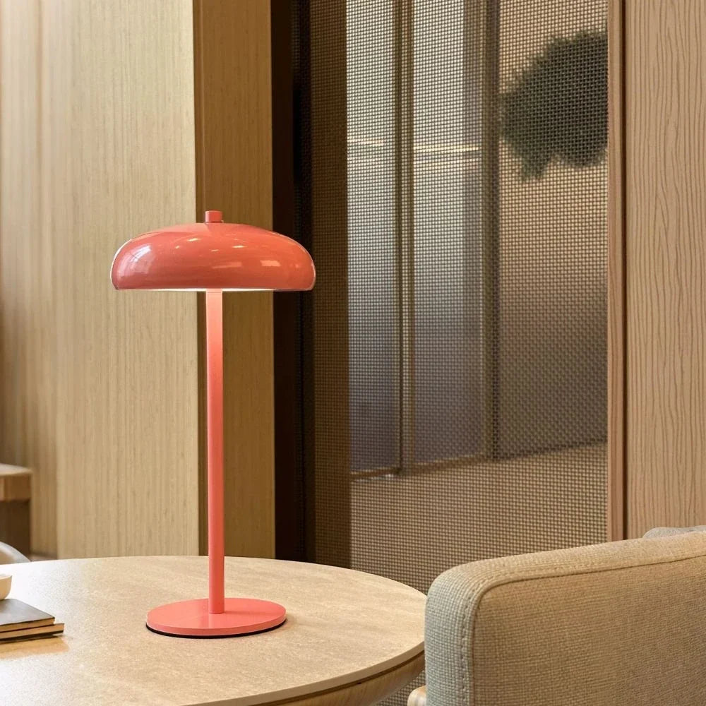 Sleek Retro Table Lamp 3